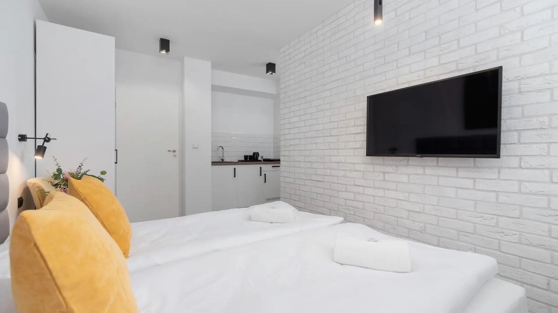 Cracow Miodowa 42 Elegant Studios By Noclegi Renters Krakow