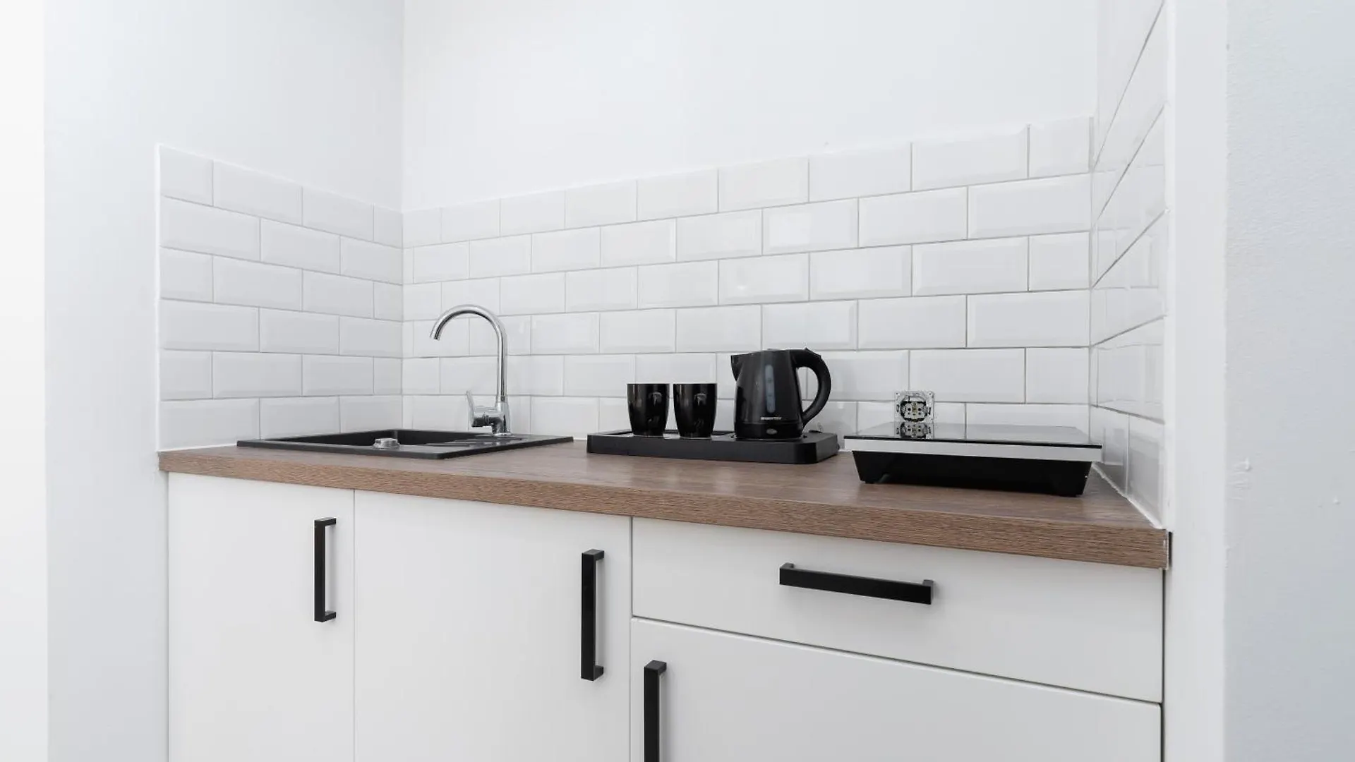 Cracow Miodowa 42 Elegant Studios By Noclegi Renters Krakow