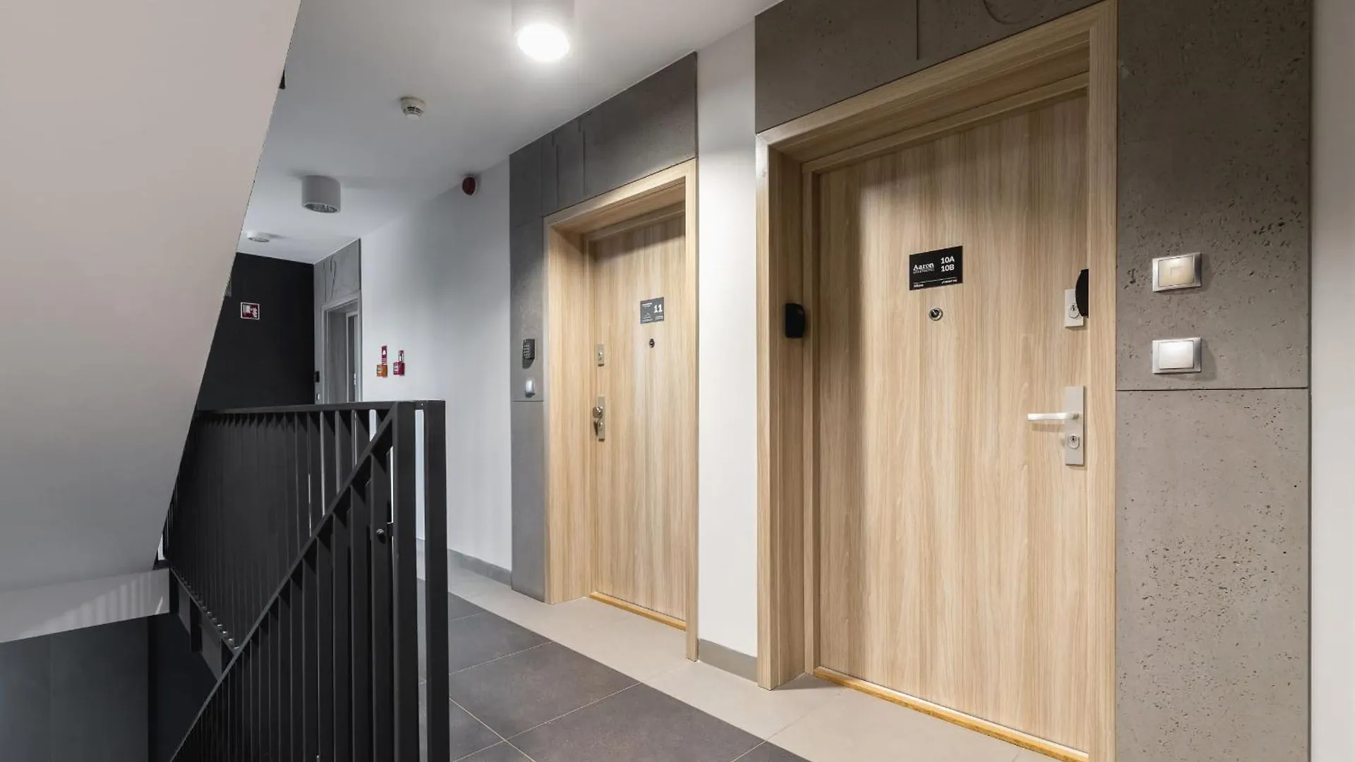 Apartment Cracow Miodowa 42 Elegant Studios By Noclegi Renters Krakow
