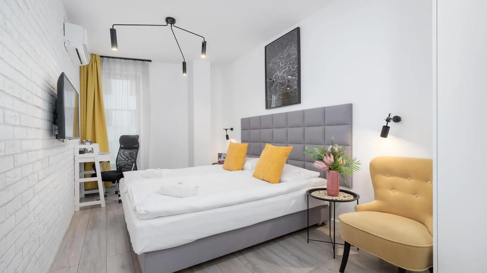 Cracow Miodowa 42 Elegant Studios By Noclegi Renters Krakkó